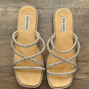 Women’s size 9 Steve Madden Sandals. In good condition